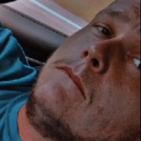 Bigggtttteejj