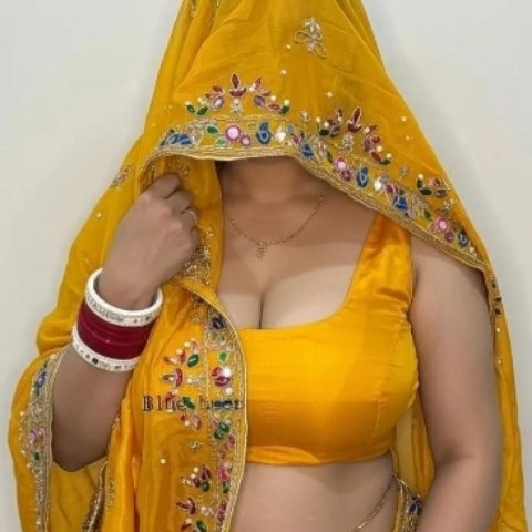 Hot_nishabhabhi