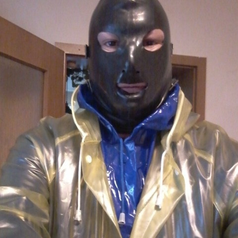 PVC-Regencapelover80