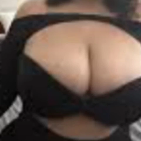 Sexyredbigtits