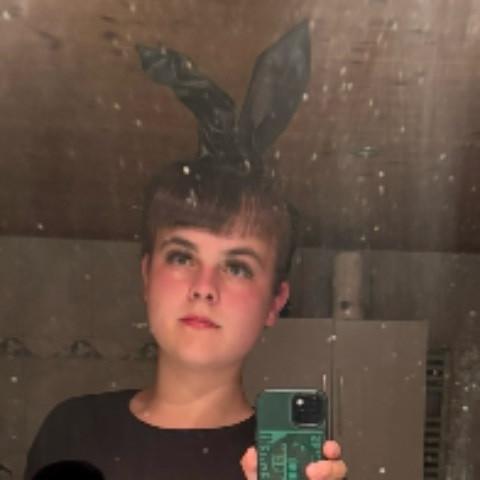 Max_likes_femboys