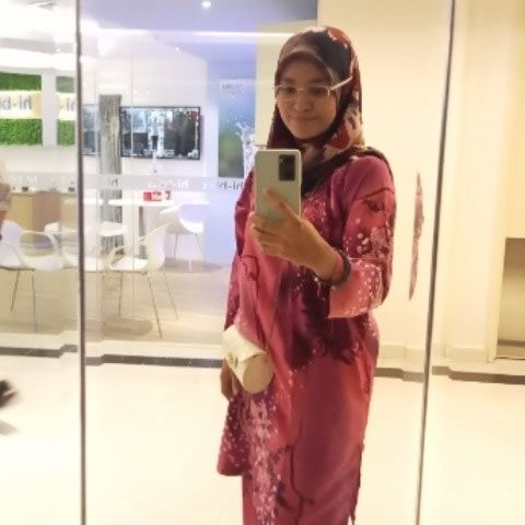 NurSyazwani94