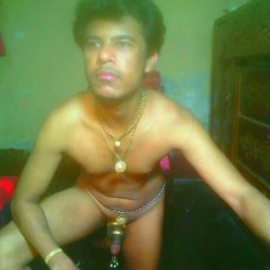 bangladeshi-sucker