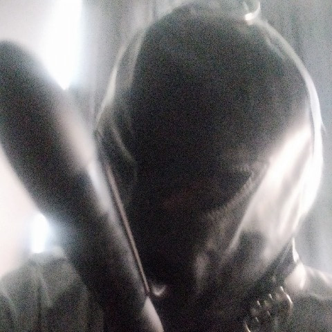 Wannabeslave666