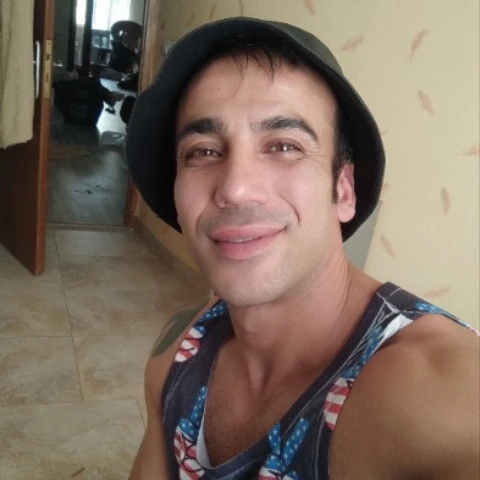 Sinaasadzadeh
