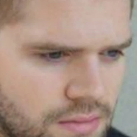 Ehshjsduf