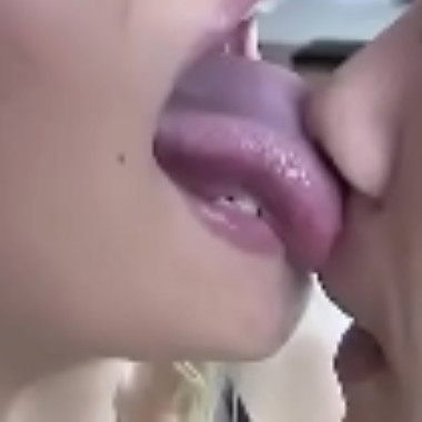 Tongue_fetish