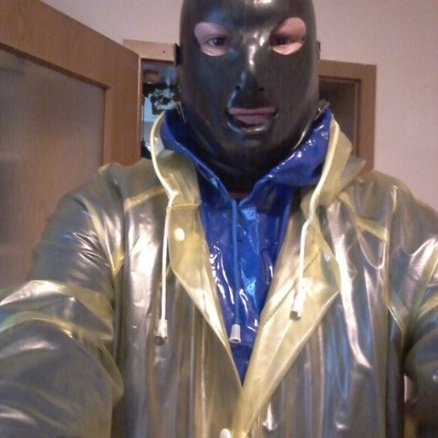 PVC-Regencapelover80