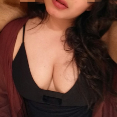 Pakihotwife7