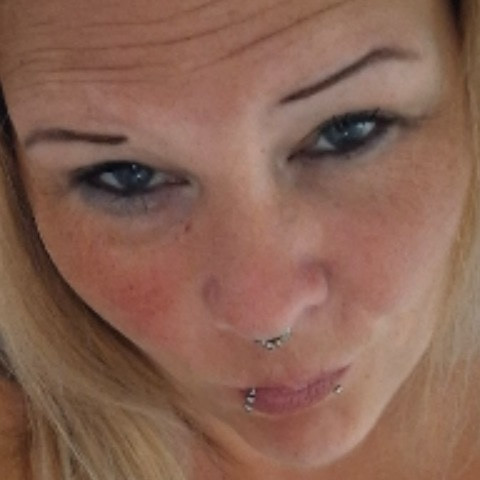 Hotwife1982Sun