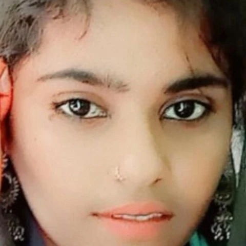 Raveena009