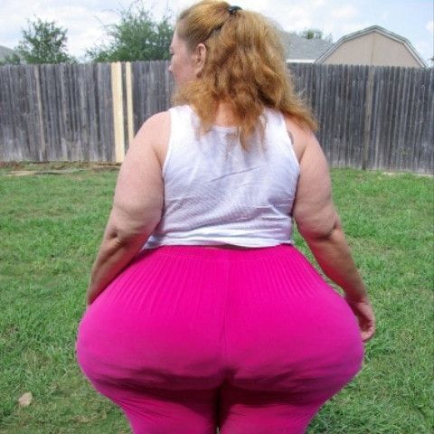 gigantbuttlover