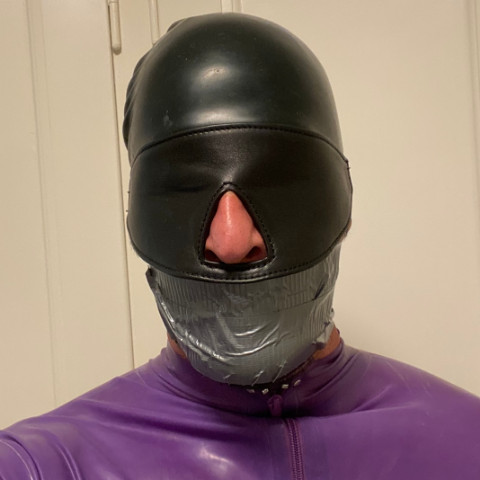 Shinygagged