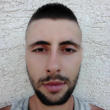Catalin000