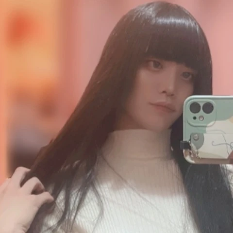 crossdresser Mia