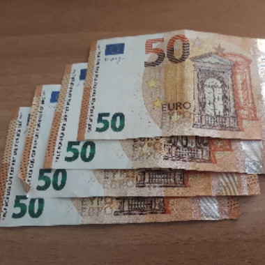 poutsa_sto_mouni_tis