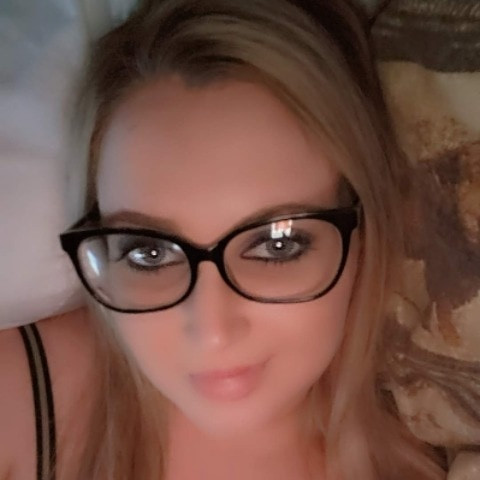 Blondiewithglasses 