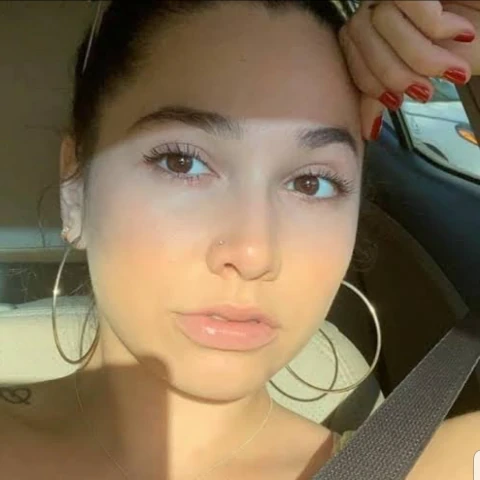 Amanda12121