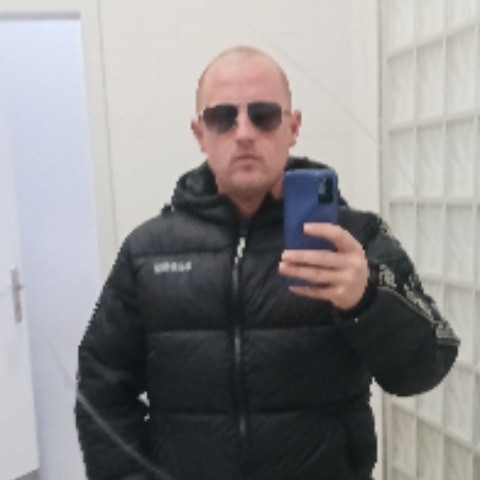 TAJEMNICZY6969