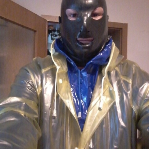 PVC-Regencapelover80