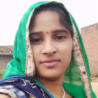 Shalini8058