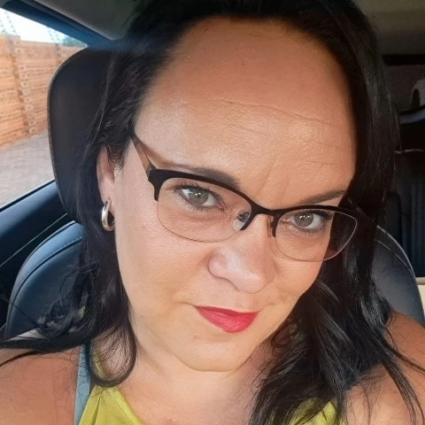 Submissive86Queen