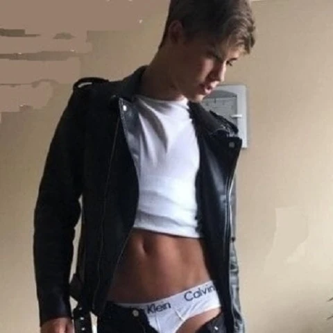 Cute Gorgeous Twink just Loves BB Cock  xHamster 