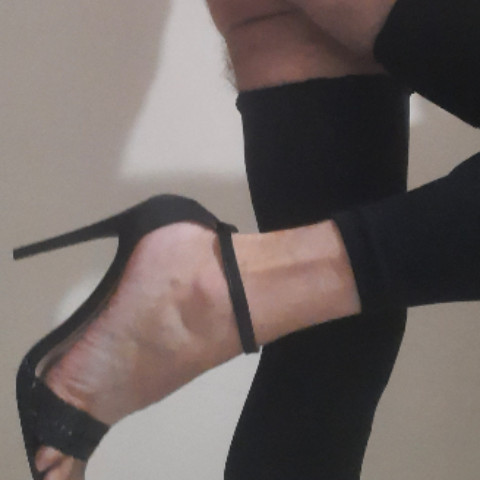 Kinkyfun23heels