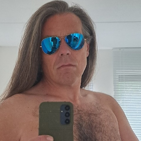 HairyAssNL