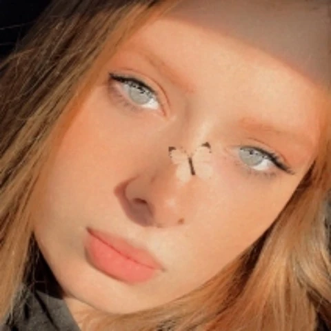 LilRedKinkQueen