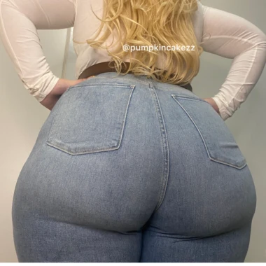 JeansAssLover69