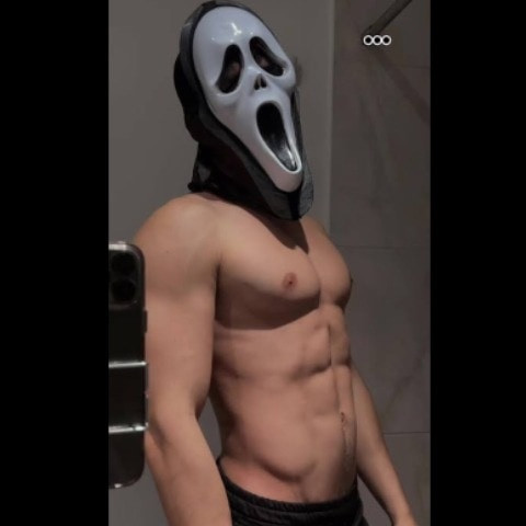 Uzii Hot