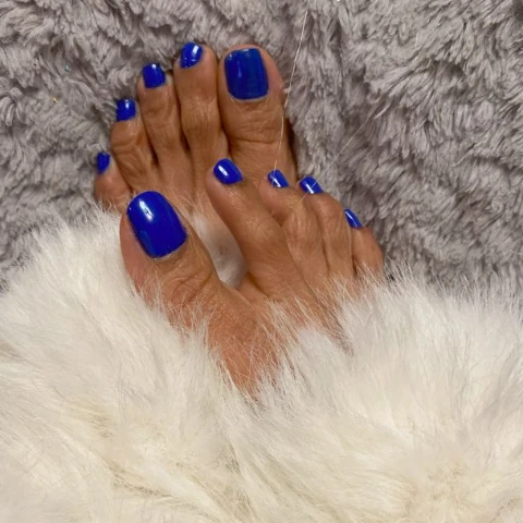 Melove-Feet