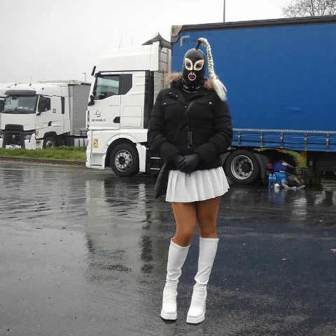 GummipuppeMonique