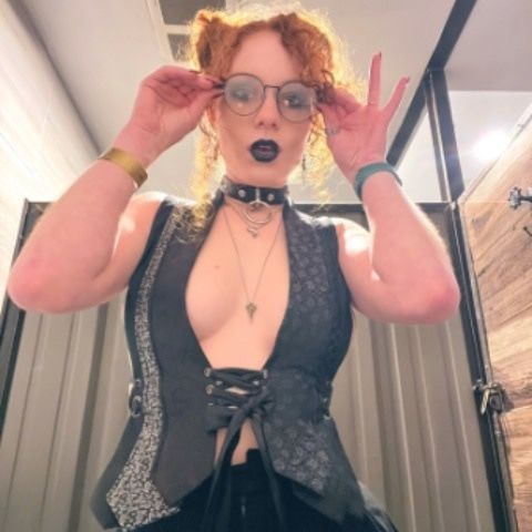 Mistress_Hannah77