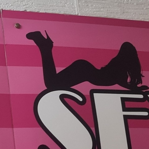 Hot_Womans