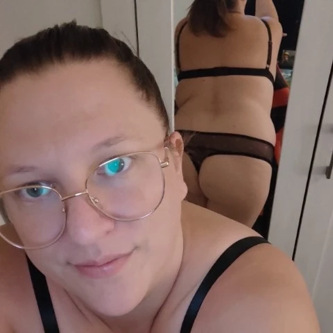 _Natural_Milf