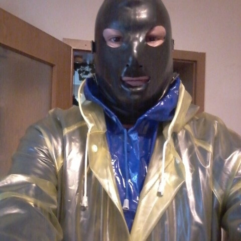 PVC-Regencapelover80