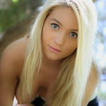 blondy_young_greeneyes