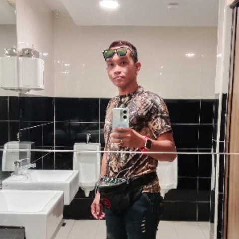 MrRight90