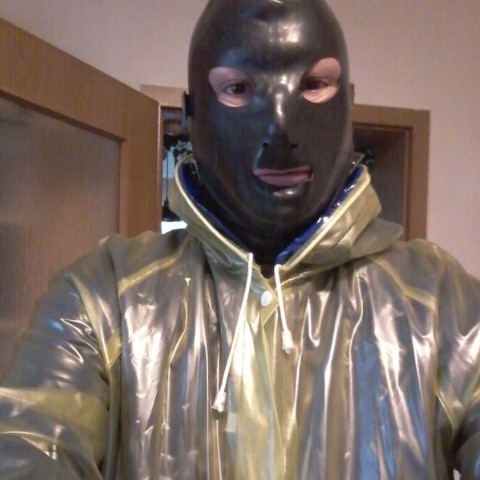 PVC-Regencapelover80