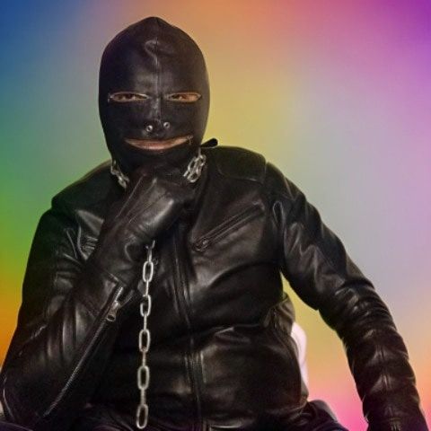 leather_gay_bondage