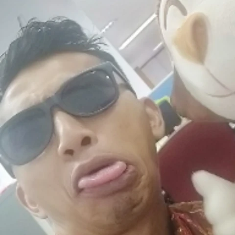 SkinnyFap17