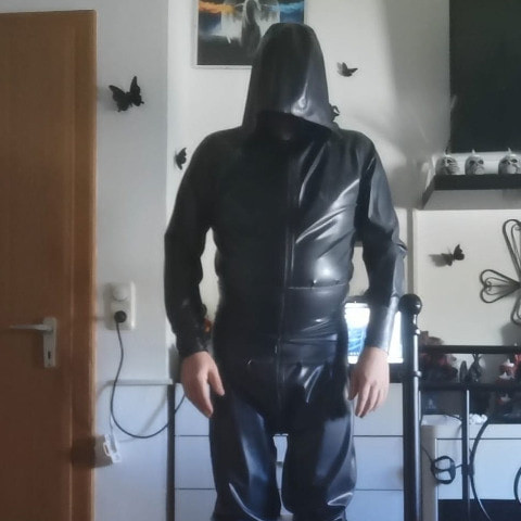 darklatexsub_muc