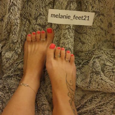 melanie_feet21