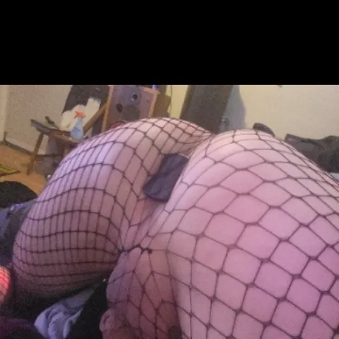 SissyCumDump204