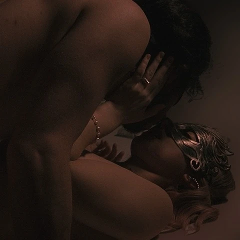 Love_Kiss_Sex