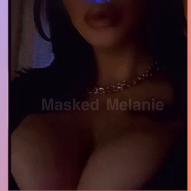 Masked_melanie