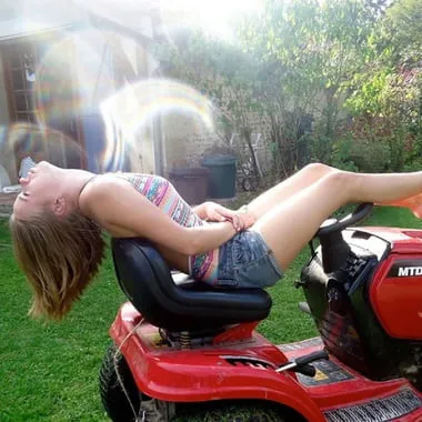 LawnMowerTractor