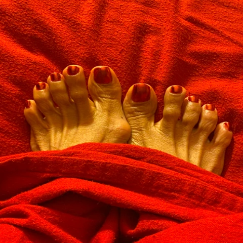 Melove-Feet